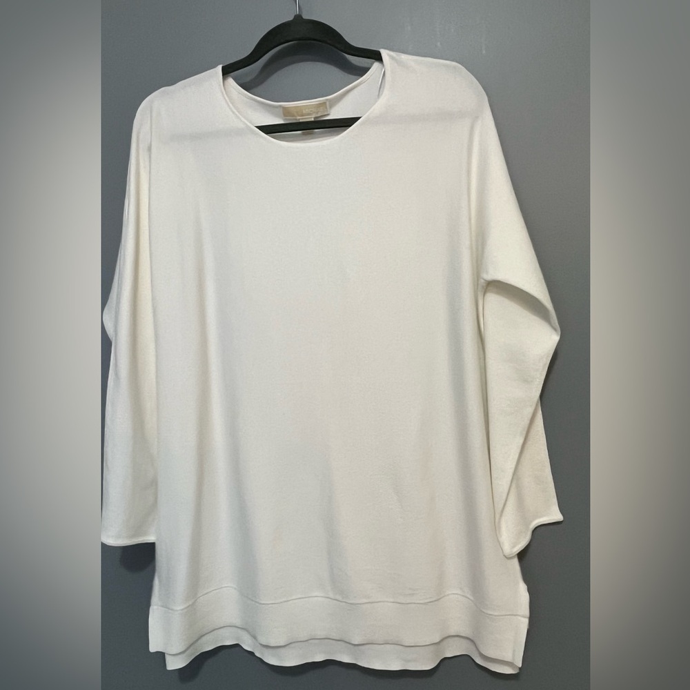 NWOT MK tunic style scoop neck excellent condition